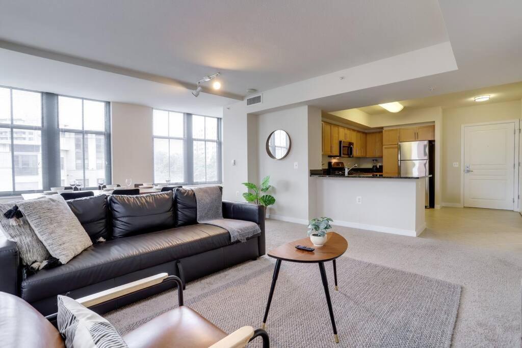 Fantastic 2 Bedroom Condo At Pentagon City Арлингтон Экстерьер фото