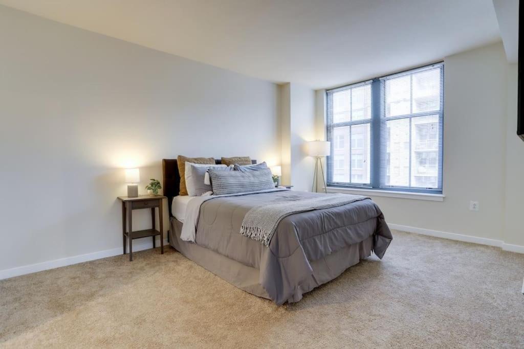 Fantastic 2 Bedroom Condo At Pentagon City Арлингтон Экстерьер фото